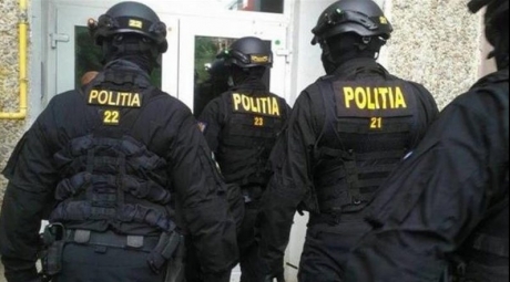Percheziții ample în București