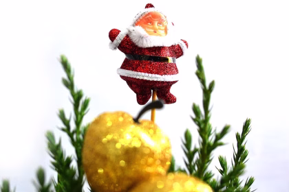 Cum au apărut decorațiunile