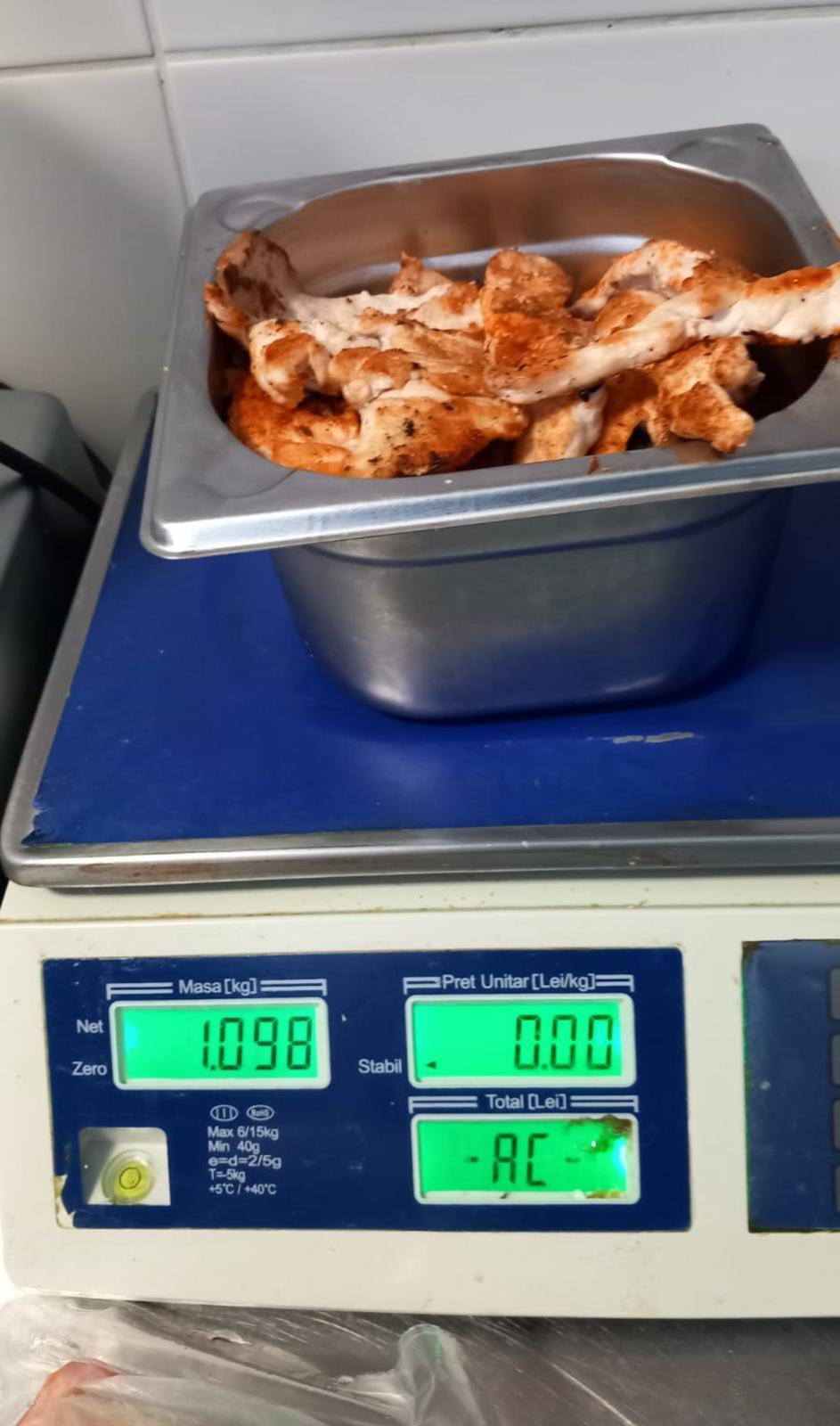 Peste 1.400 de operatori economici