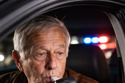 Bunic băut la volan