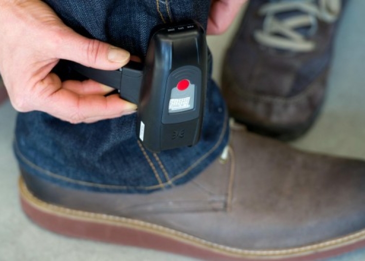 Dispozitiv de supraveghere electronică