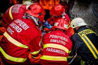 Explozie urmată de incendiu la sediul Poliției Rutiere