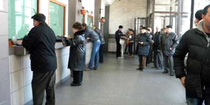 Aproximativ 5000 de ploieșteni