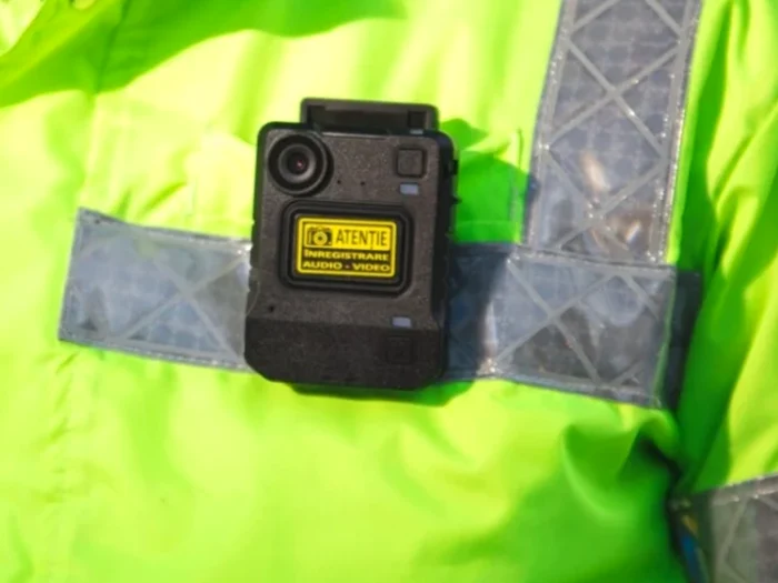 Polițiștii locali vor purta camere portabile!