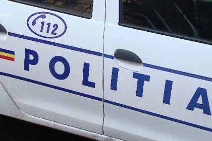 Minoră prinsă conducând femeie