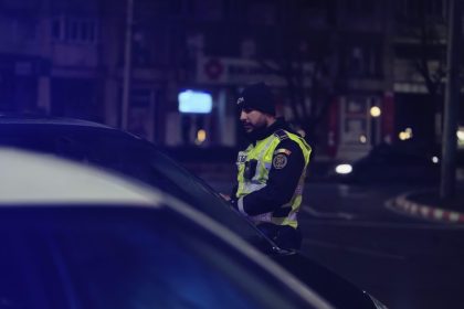 Fără permis și sub influența alcoolului: