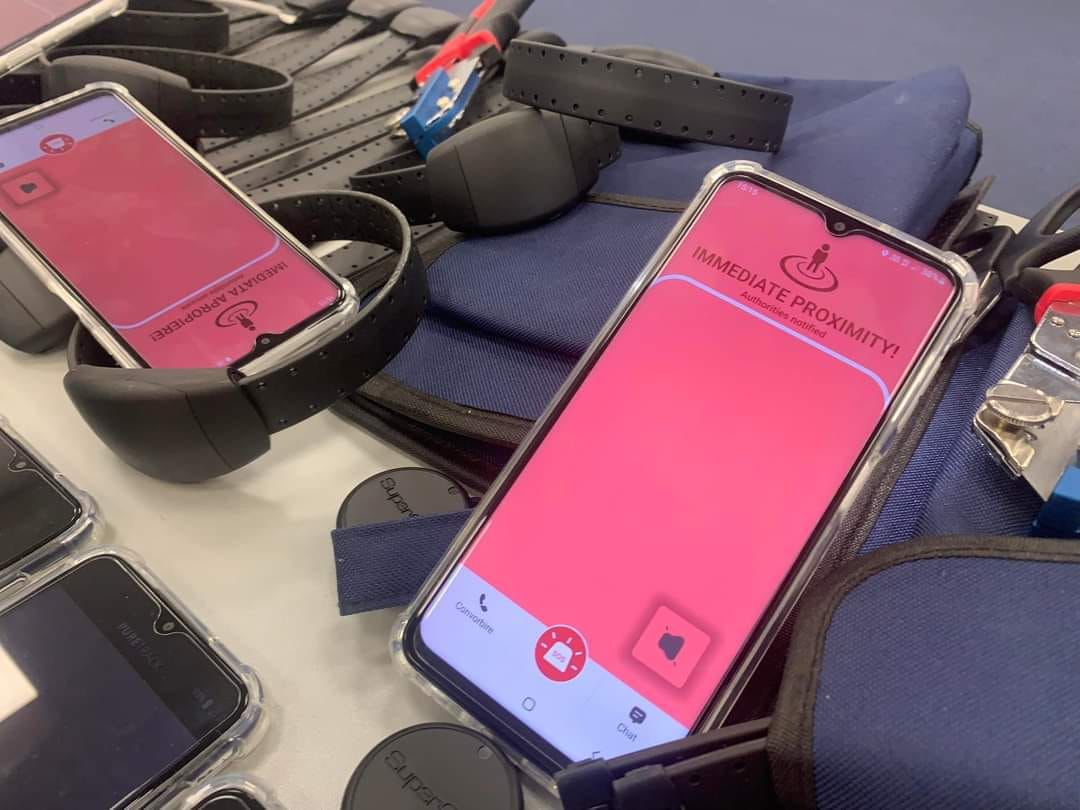 Alertă după distrugerea dispozitivului electronic