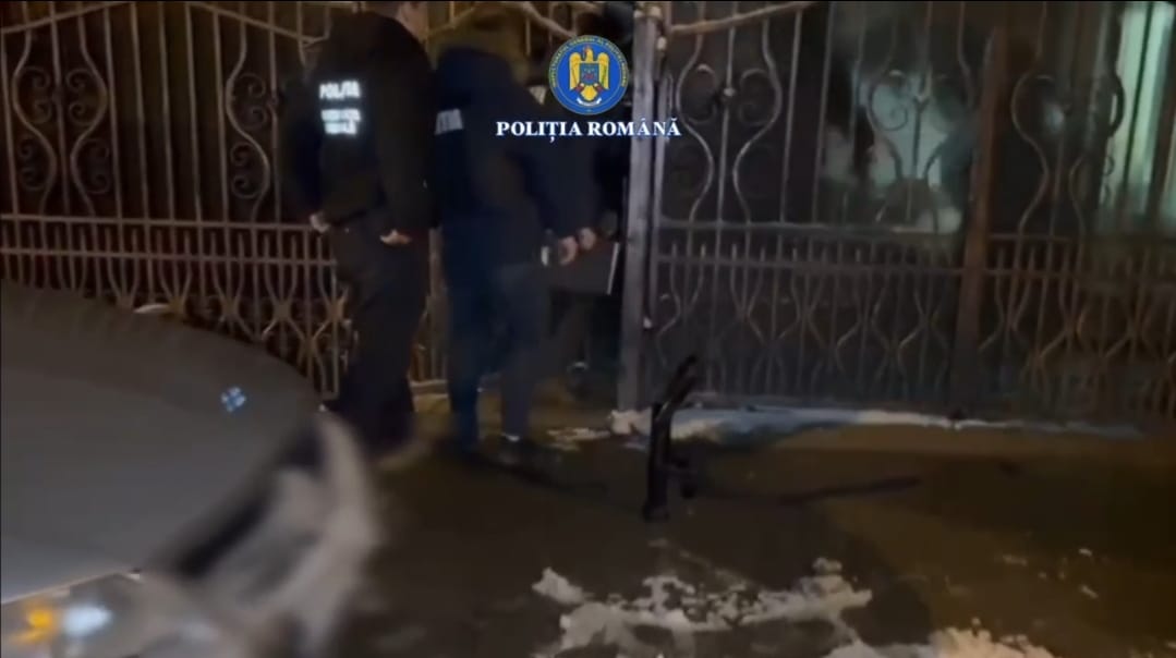 Percheziții în Ploiești