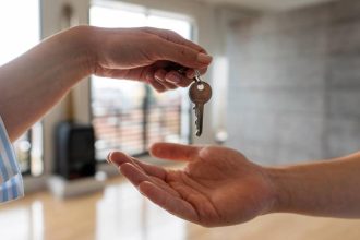 Închirierea ”la negru”