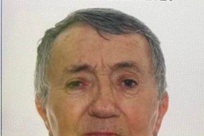 Un bunic de 80 de ani