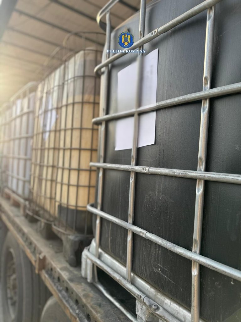 Percheziții la firme