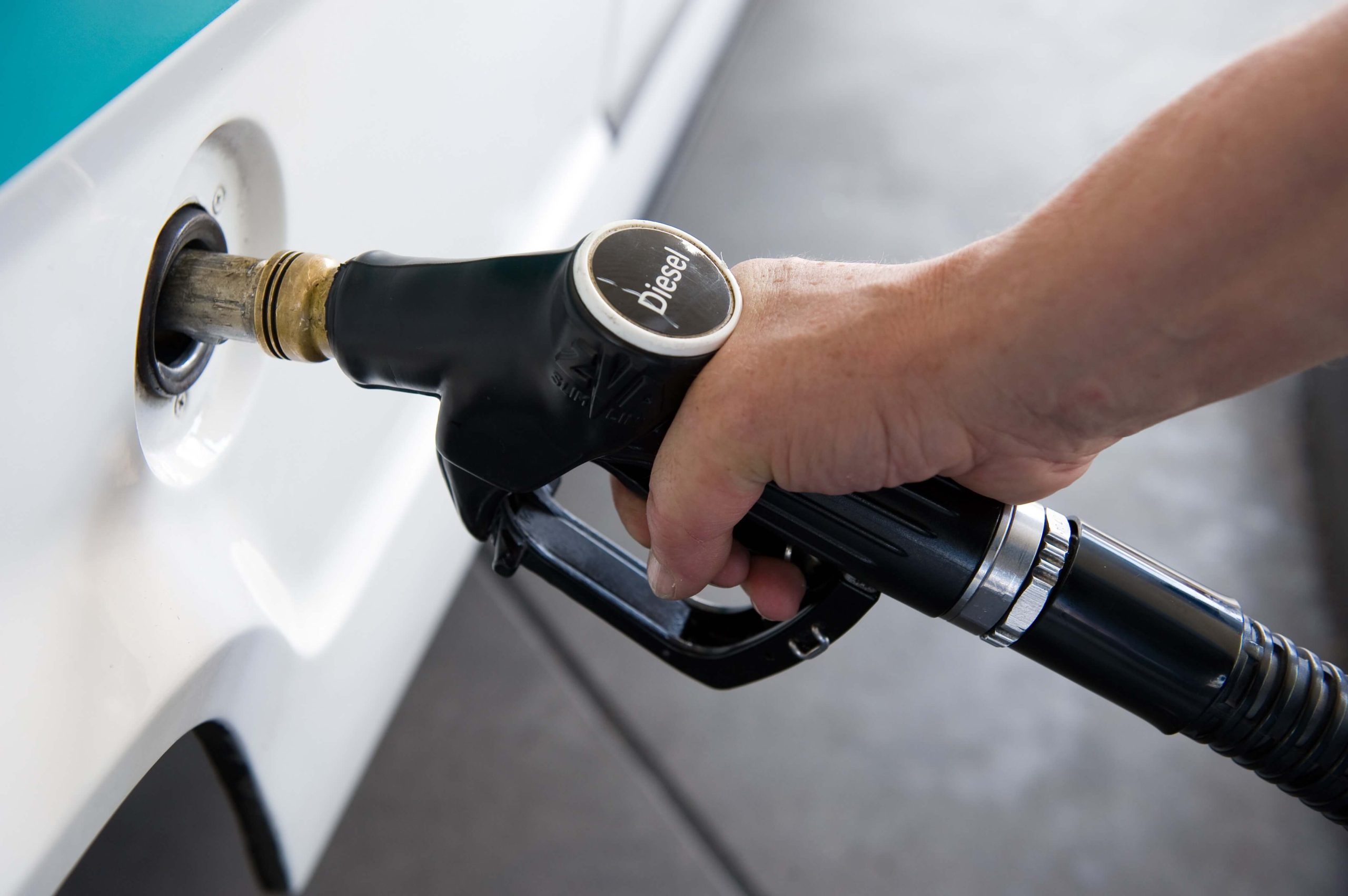 Guvernul pregătește măsuri carburanți