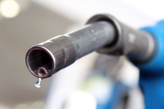 Carburanții se scumpesc