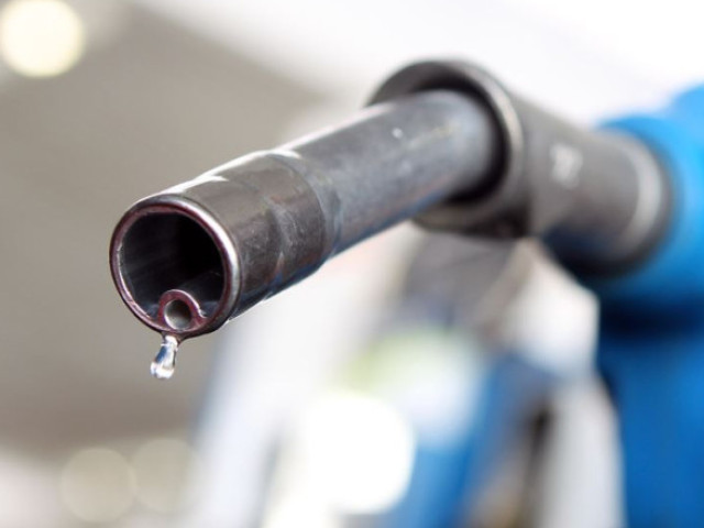 Carburanții se scumpesc