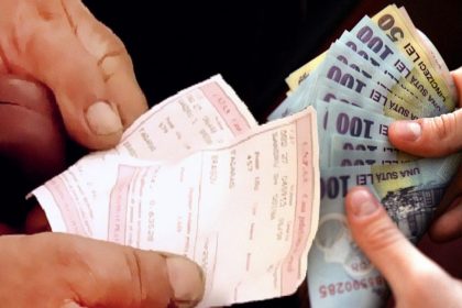 Pensii plătite mai devreme pensionari