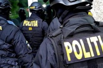 Percheziții într-un caz de fraudă online deșeuri Cluj