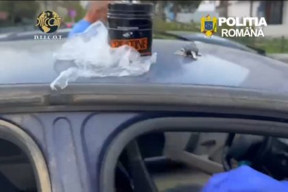 Doi bărbați arestați pentru trafic de droguri