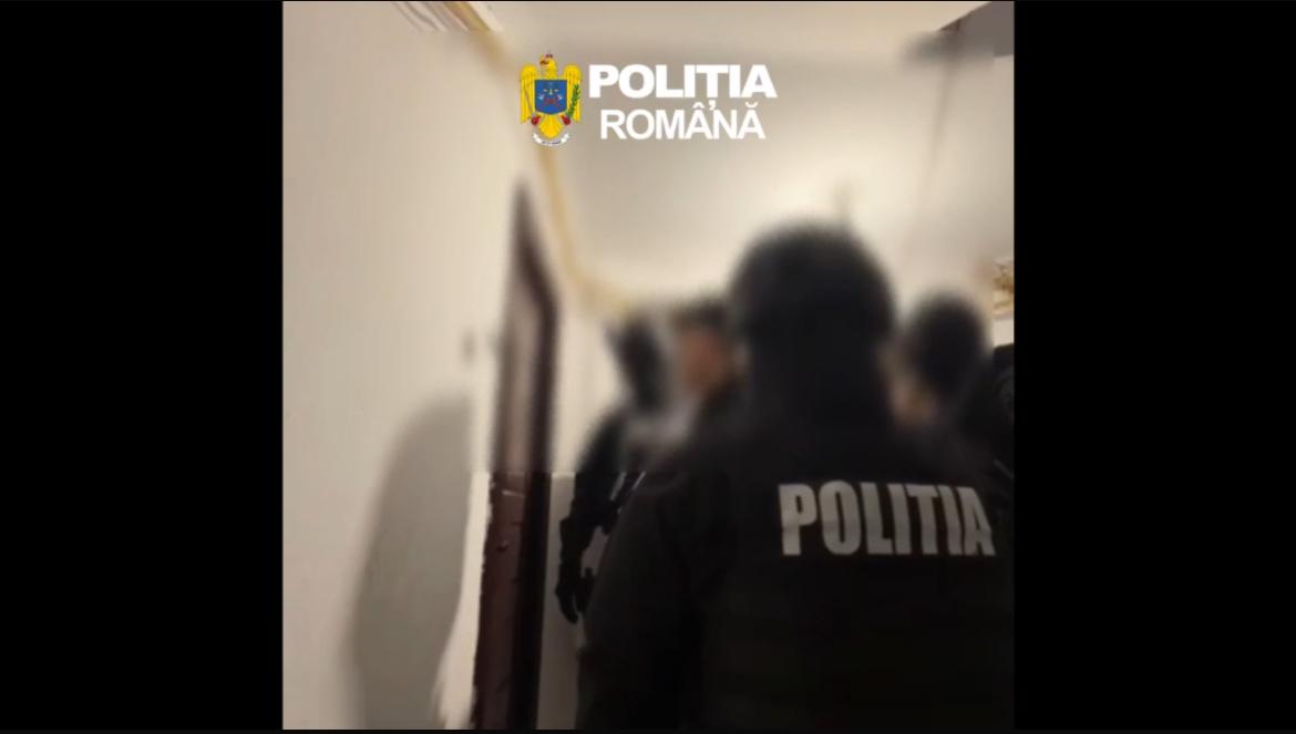 Percheziții în Mizil