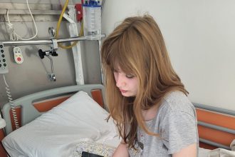 O adolescentă de 15 ani