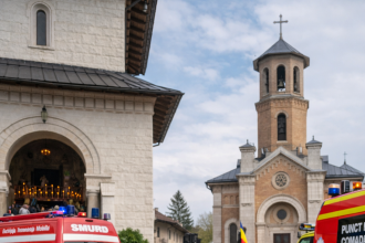 Peste 5.000 de pompieri,