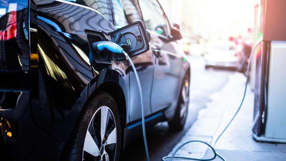 Explozie pe piața mașinilor electrice