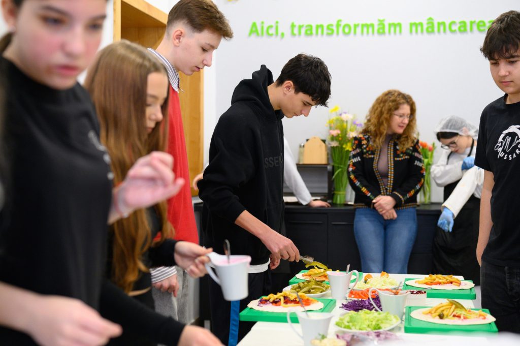 150 de elevi din Ploiești au explorat cariere