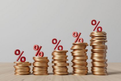 Deficitul bugetar scade