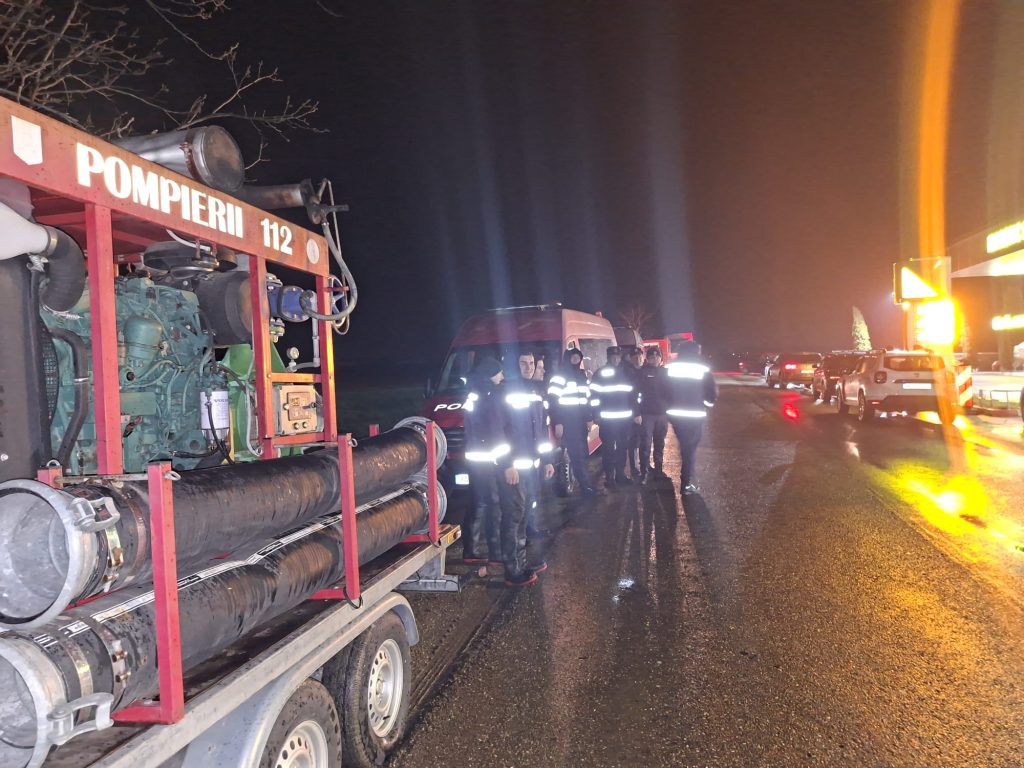 Peste 1.500 de intervenții ale pompierilor într-o singură zi: sute de incendii și mii de persoane ajutate