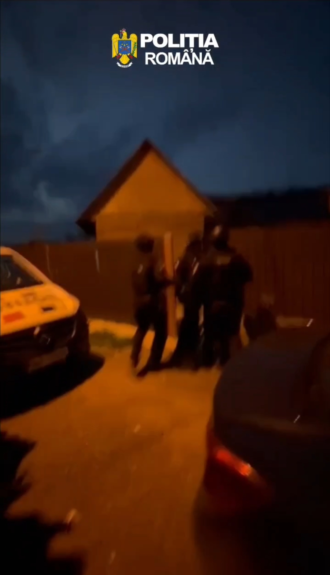 Trei bărbați reținuți