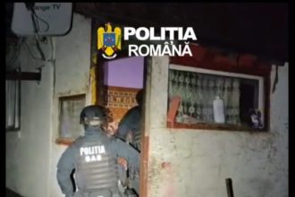 Percheziții în Urlați