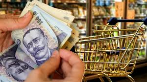 Scumpirile îi forțează pe români