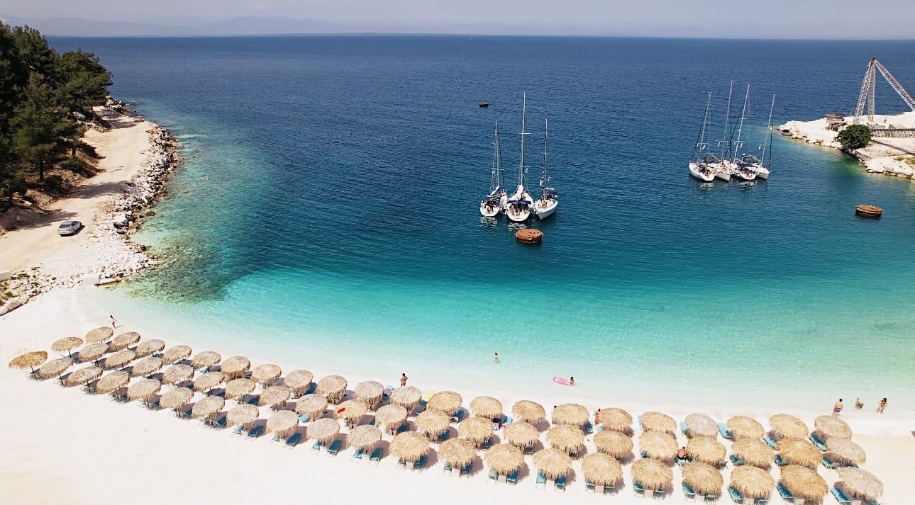 Grecia impune reguli plaje