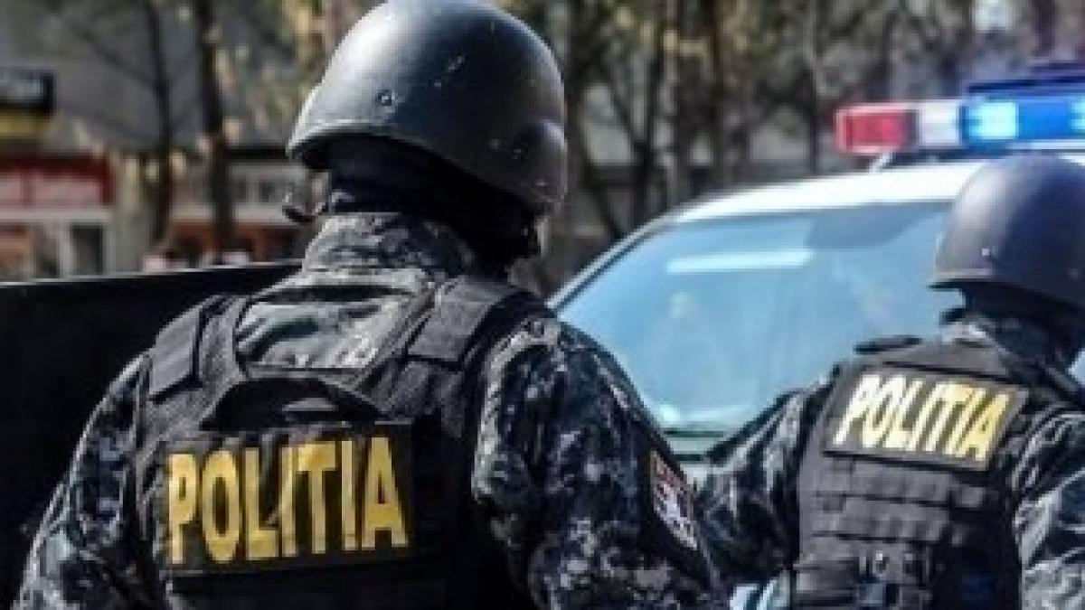 Percheziții de amploare în mai multe județe