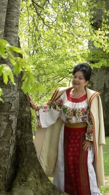 Interpreta de muzică populară Maria Văduva