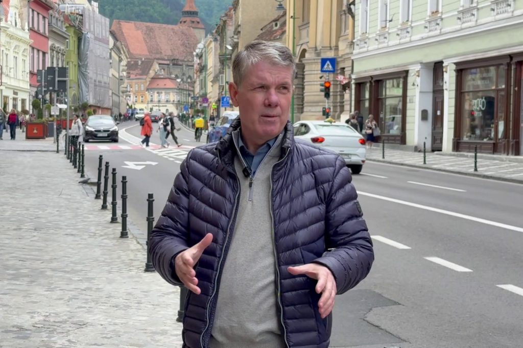 Brașovul scapă treptat de cablurile 