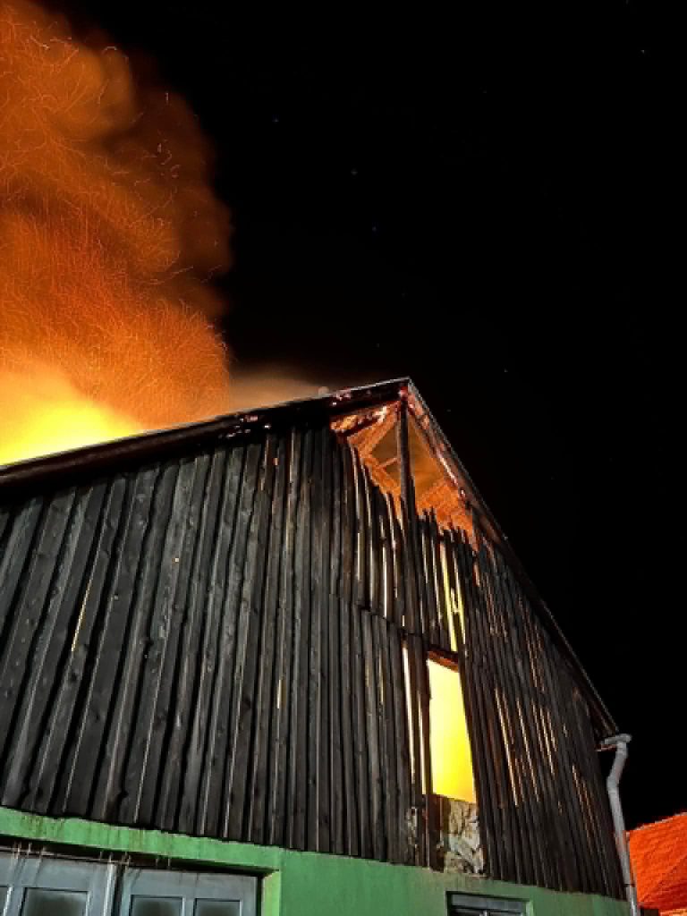 Un incendiu puternic