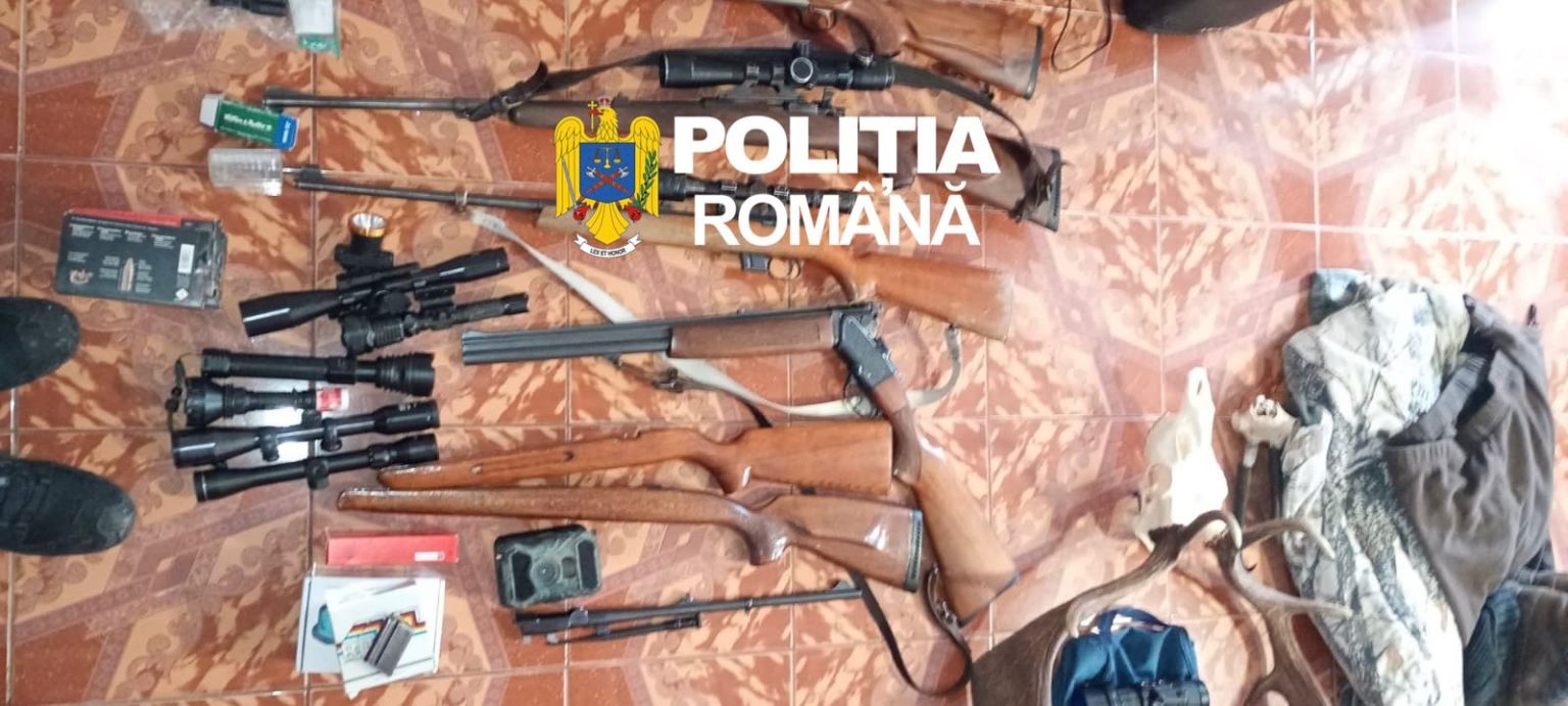 Percheziții într-un dosar de braconaj.