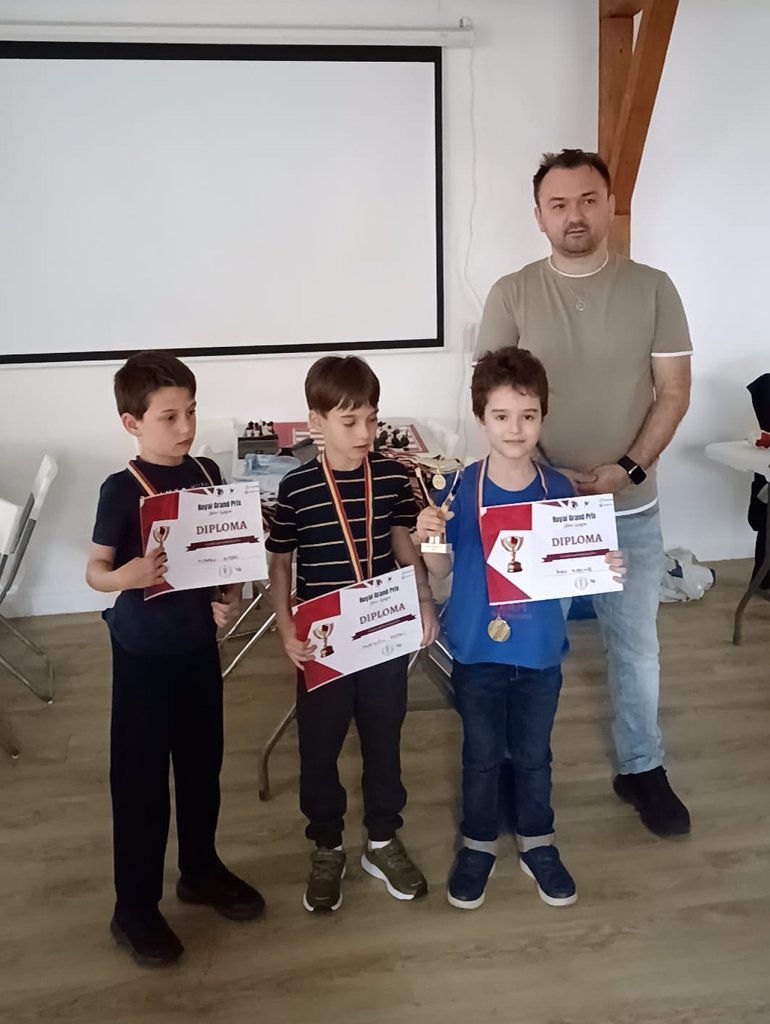 Șahiștii de la CSM Ploiești