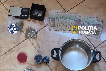 Trei tineri arestați