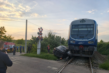 Accident grav la o trecere de cale ferată