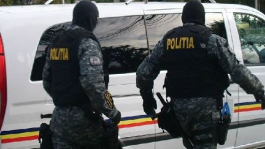 Percheziții de amploare