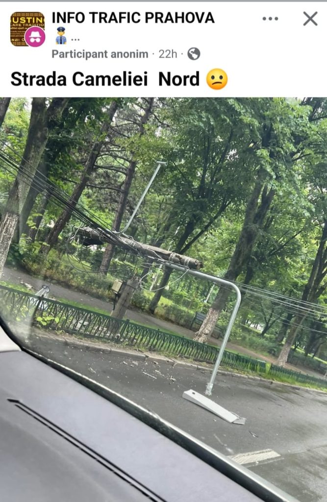 Stâlp de iluminat căzut
