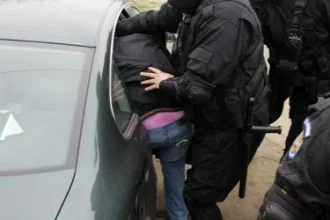 Aproape 600 de persoane căutate