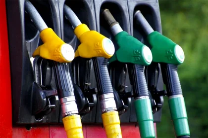 Carburanții rămân scumpi