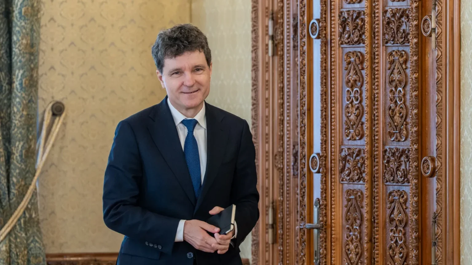 Guvernul minoritar