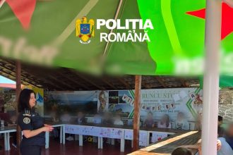 Lecții de siguranță pentru copii, la 840 de metri altitudine. Polițiștii au ajuns în Tabăra „Runcu Stone”