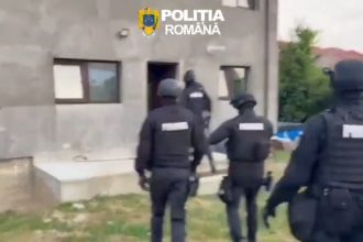 Trei persoane din Prahova reținute