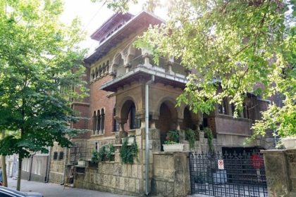 Casa Madrigal