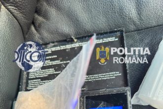 Arestați pentru trafic de droguri
