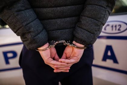 Percheziții într-un dosar de pornografie